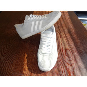 adidas neo cloudfoam comfort footbed suede gray and white strip